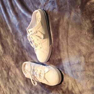 Nike Women's Court Legacy Mules Size 10